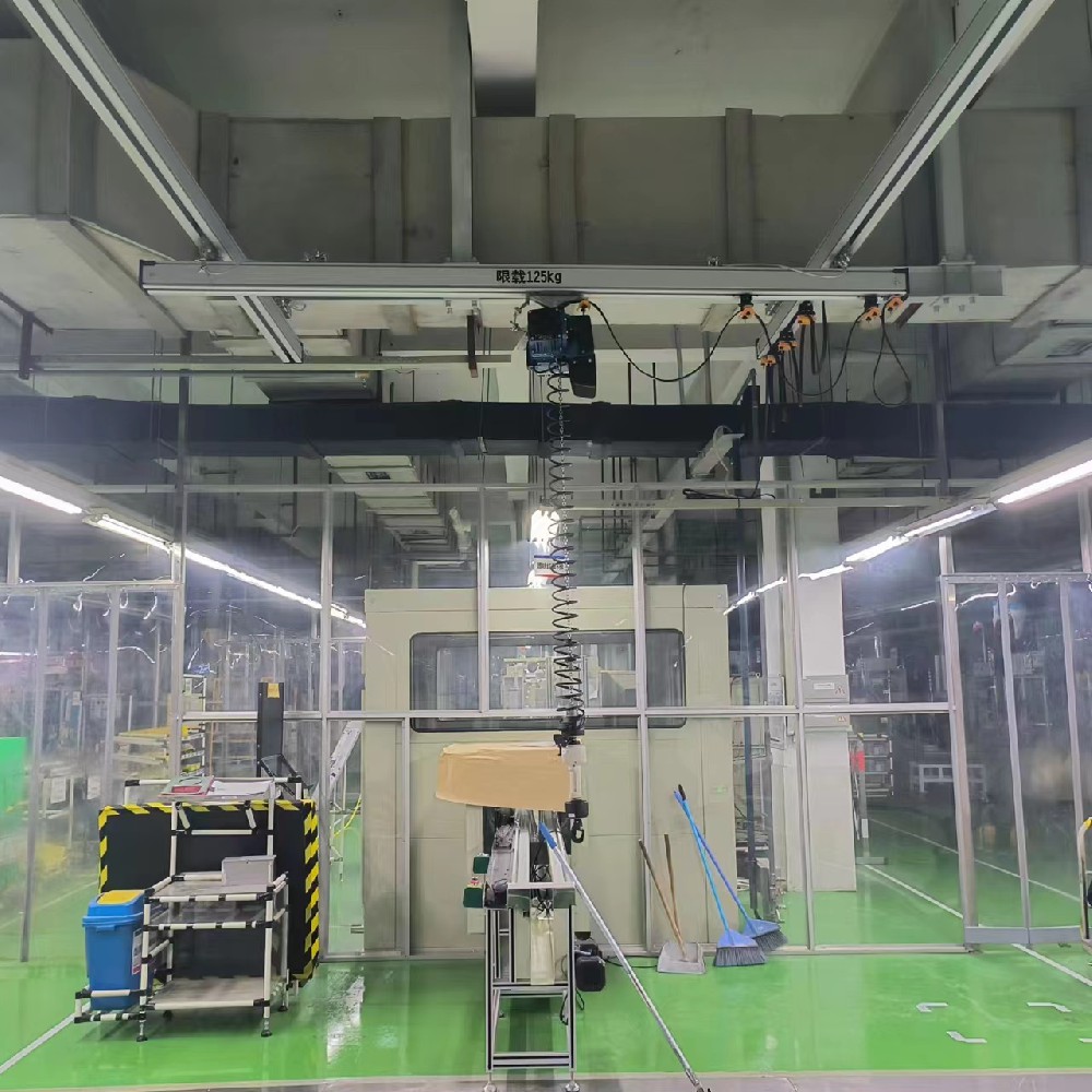 125kg懸掛鋁合金軌道起重機(jī)